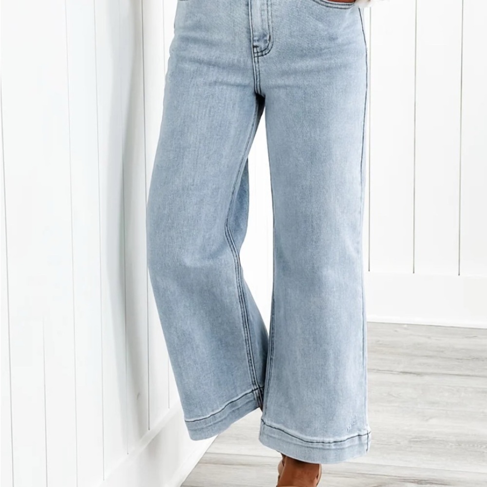 Blue Risen Cropped Wide-Leg Jeans